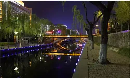 山东济南夜景照明工程,楼体楼宇亮化工程,LED发光标识工程,夜景景观照明工程,夜景泛光照明,LED照明,LED发光字工程,亮化工程,LED外露发光字