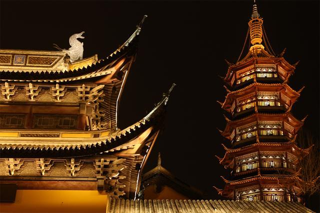 山东济南夜景照明工程,楼体楼宇亮化工程,LED发光标识工程,夜景景观照明工程,夜景泛光照明,LED照明,LED发光字工程,亮化工程,LED外露发光字