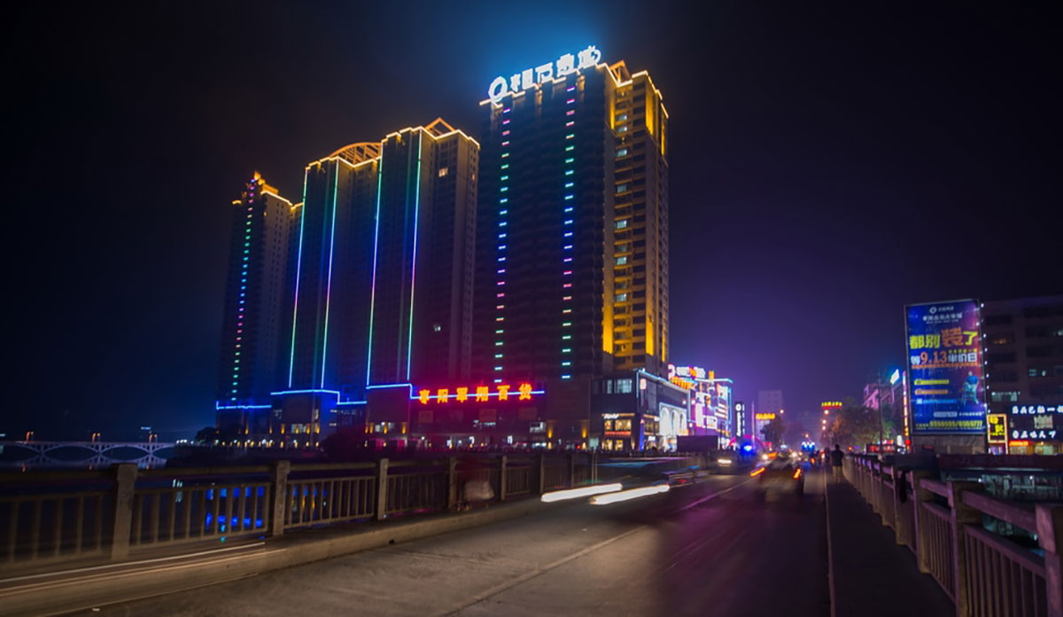 夜景亮化实景图片